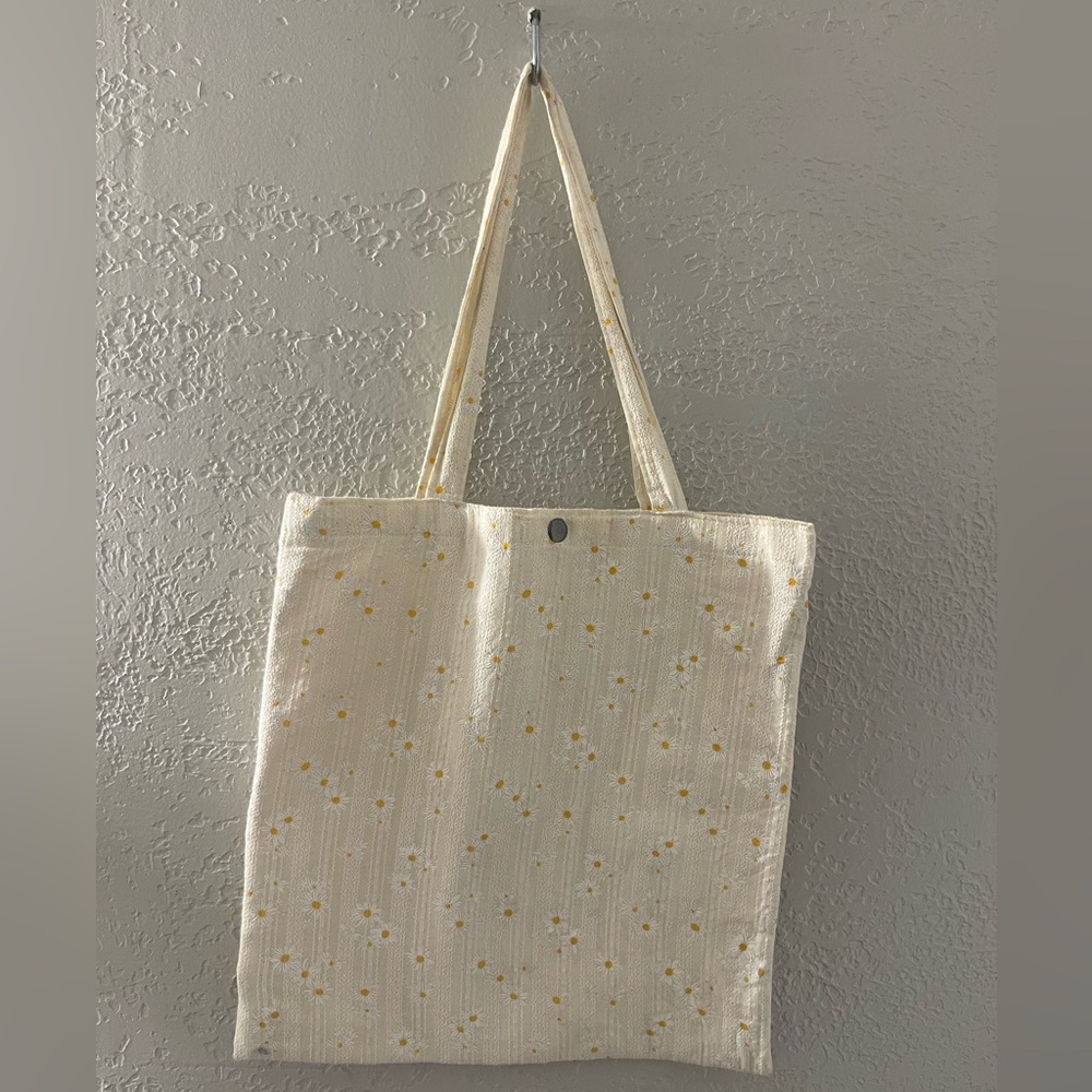 Cream Floral Dot Tote Bag - Lightweight Everyday Carry